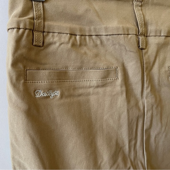 NWT DAILY SPORTS MAGIC GOLF PANTS 6 TAN STRAIGHT LEG STRETCH MINIMALIST - Picture 7 of 11